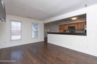 416 Greenhill Ct in Albany, NY - Building Photo - Building Photo