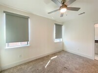 2401 Crawford St photo'