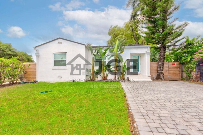 968 NE 80th St in Miami, FL - Building Photo - Building Photo