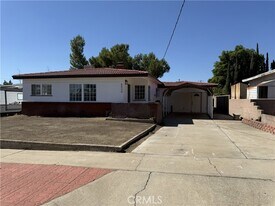 8930 Boxwood Ave in Fontana, CA - Building Photo
