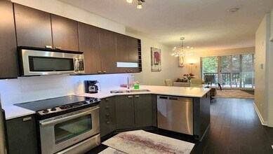 5655 210A St in Langley, BC - Building Photo - Building Photo