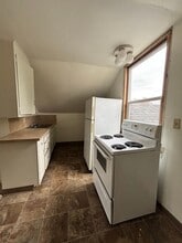 3170 Lansing Ave NE in Salem, OR - Building Photo - Building Photo