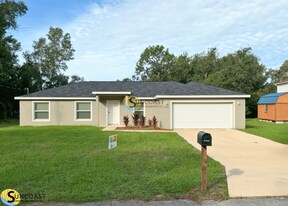 8608 N Gilovu Dr in Citrus Springs, FL - Building Photo