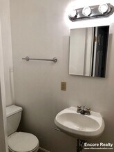 1061 Beacon St, Unit 11 in Brookline, MA - Building Photo - Building Photo