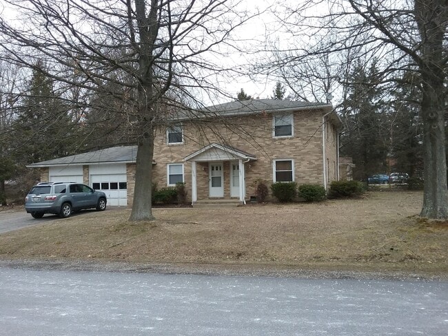 property at 3839 Beech Hill Rd NW
