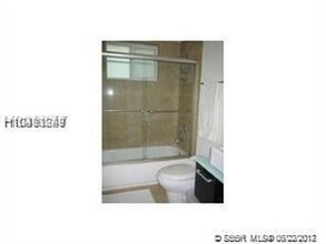 8011 Abbott Ave in Miami Beach, FL - Building Photo - Building Photo