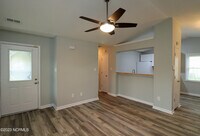 498 Hemlock Dr photo'