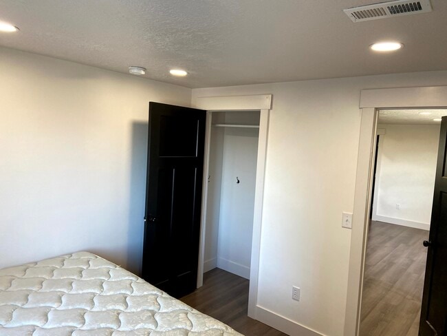 4941 E Silver Ridge Rd, Unit Basement in Eagle Mountain, UT - Foto de edificio - Building Photo