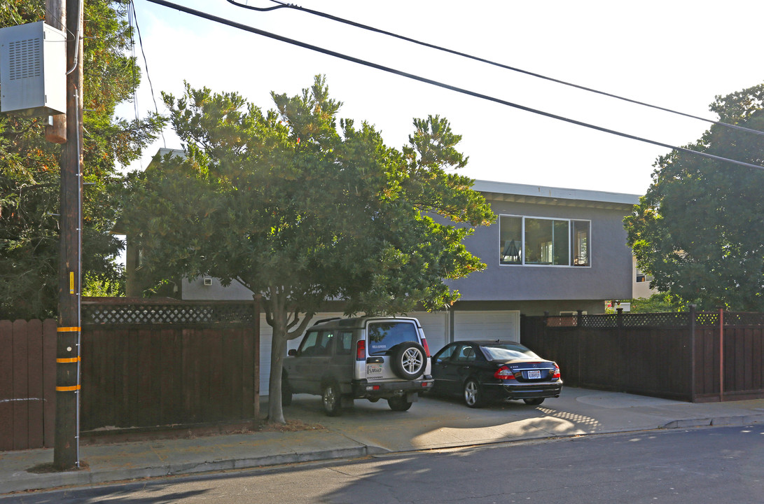 306 Andrews St in Los Gatos, CA - Building Photo