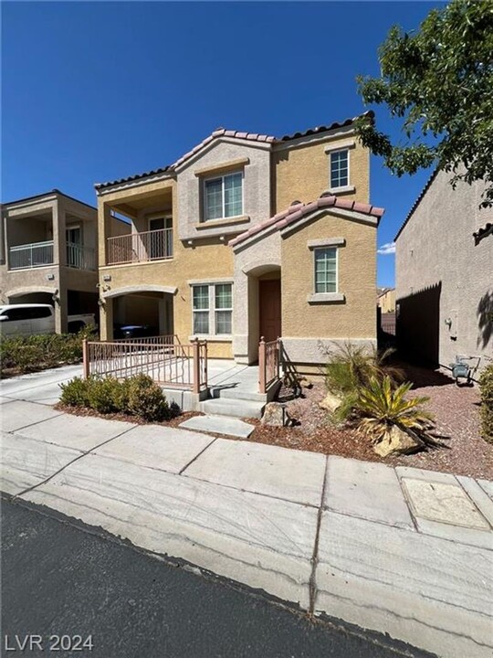 7429 Manfre St in Las Vegas, NV - Building Photo