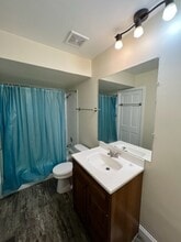 2019 Oak St in St. Charles, IL - Building Photo - Building Photo