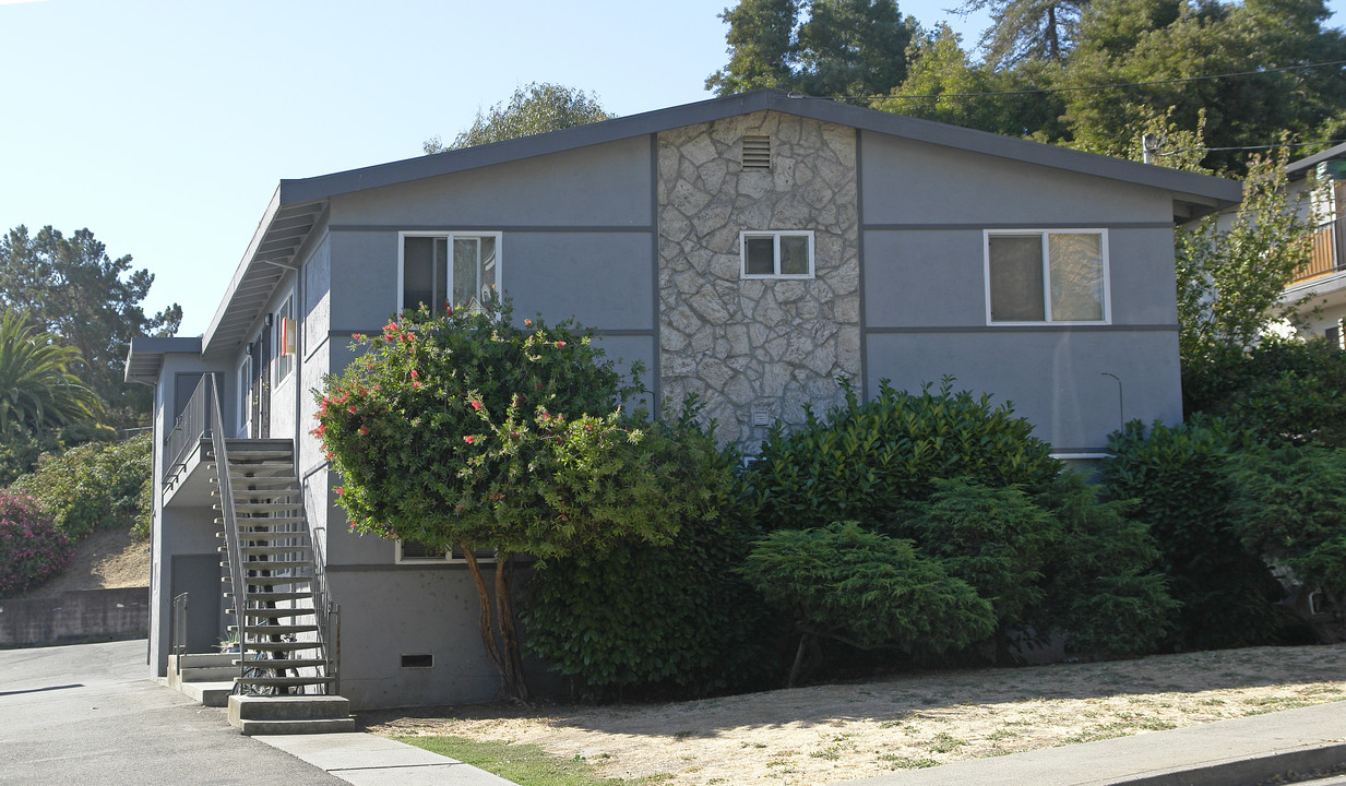 2287 Cuadra Ct in Pinole, CA - Building Photo