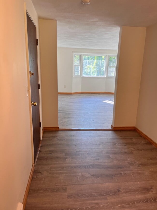 property at 2 Town House Ln