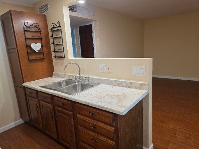 property at 3010 N Edith Blvd