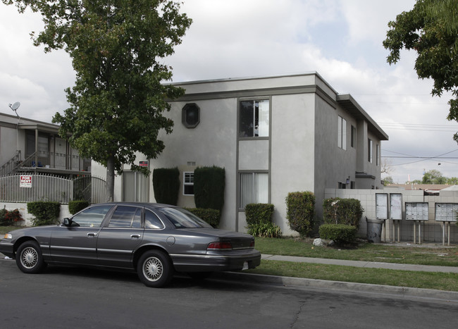 7565 Jackson Way in Buena Park, CA - Building Photo - Building Photo