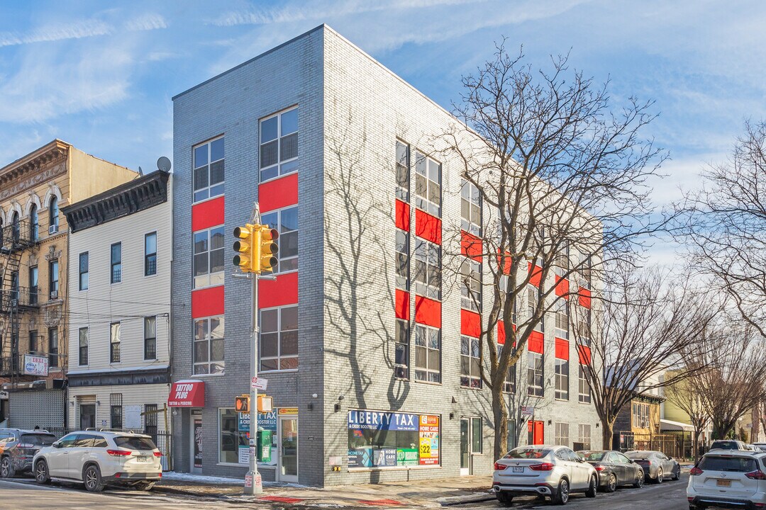 720 Liberty Ave in Brooklyn, NY - Building Photo