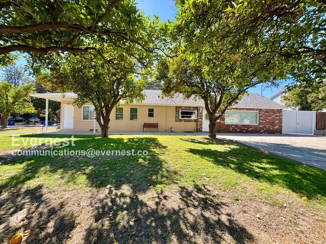 11005 Shoshone Ave in Los Angeles, CA - Building Photo - Building Photo
