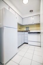 6166 N Winthrop Ave, Unit #510 in Chicago, IL - Building Photo - Building Photo