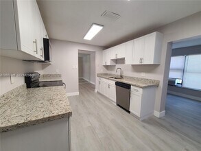 4751 NW 12th Dr in Pompano Beach, FL - Building Photo - Building Photo