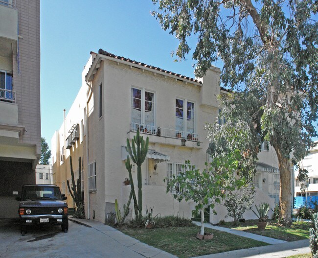 1101-1105 S Sherbourne Dr in Los Angeles, CA - Building Photo - Building Photo