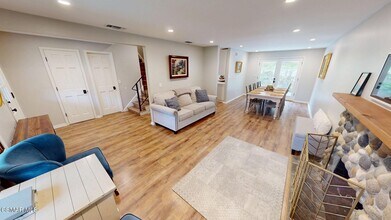 30621 Sandtrap Dr in Agoura Hills, CA - Foto de edificio - Building Photo