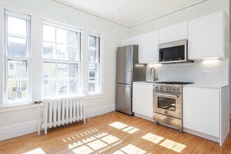 1572 Massachusetts Ave in Cambridge, MA - Building Photo - Building Photo