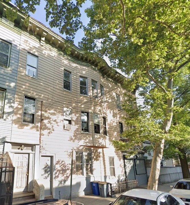 2303 Hughes Ave in Bronx, NY - Building Photo