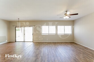 3526 W Monte Way in Phoenix, AZ - Building Photo - Building Photo