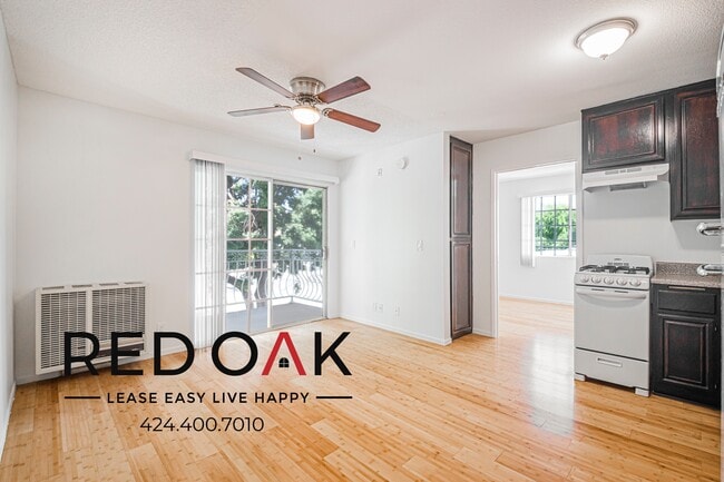 property at 518 E 4th St