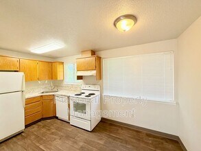 506 E 34th St in Vancouver, WA - Building Photo - Building Photo