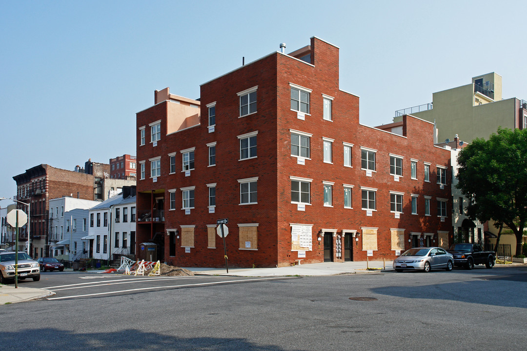 720 6th Ave in Brooklyn, NY - Building Photo