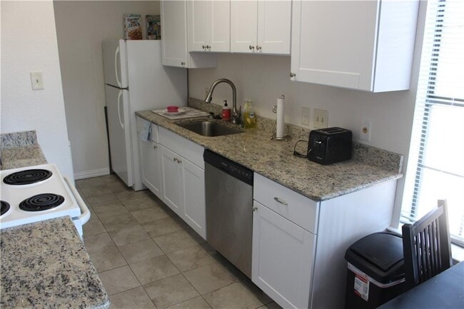 706 W 24th St in Austin, TX - Building Photo - Building Photo