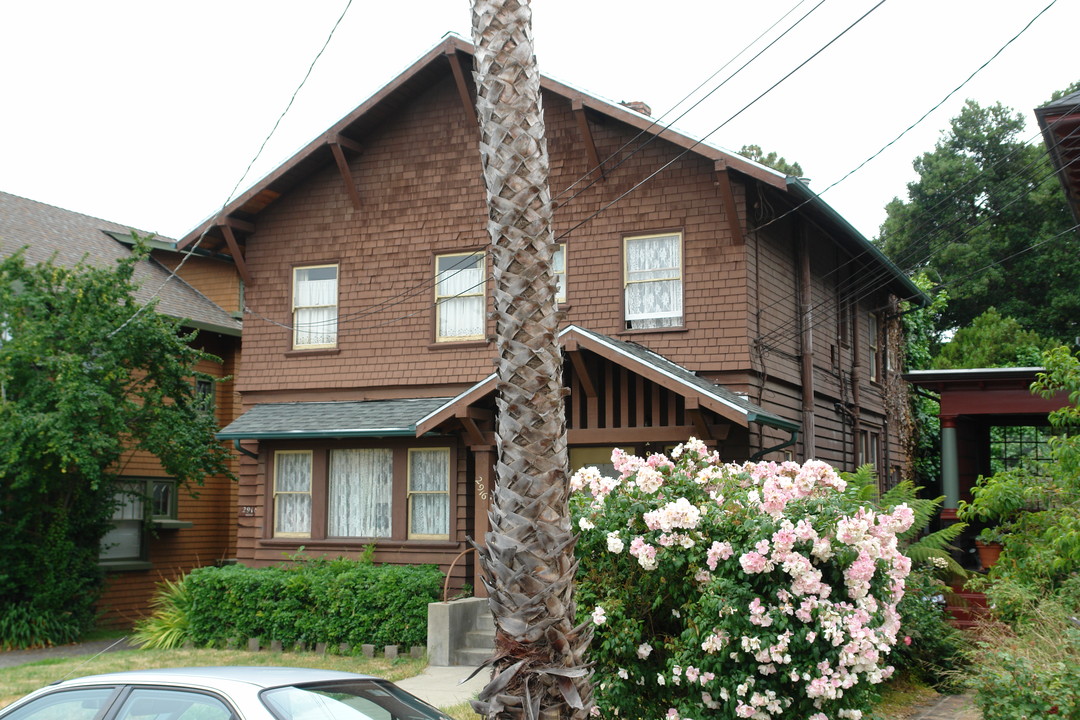 2916-2918 Hillegas Ave in Berkeley, CA - Building Photo