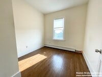 106 Buttonwood St photo'