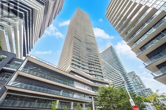 38 Annie Craig Dr in Toronto, ON - Building Photo - Building Photo