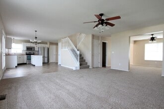 95 Counsel Ct in O'Fallon, MO - Foto de edificio - Building Photo