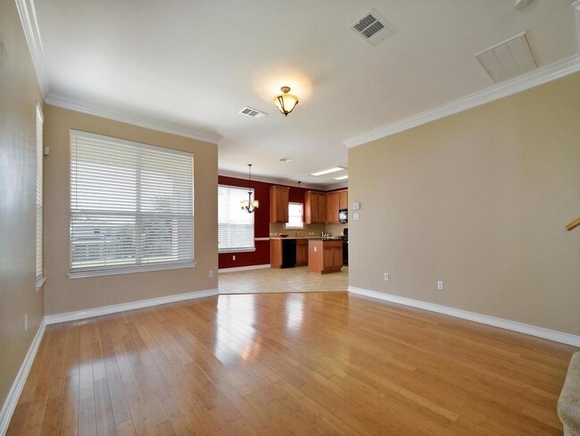 11413 Dog Leg Dr in Austin, TX - Building Photo - Building Photo