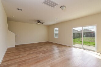 1024 Water Oak Ln in Pattison, TX - Building Photo - Building Photo