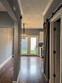 1023 Fountain View Dr photo'