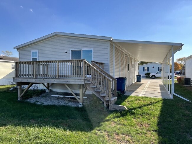 5100 W Augusta Blvd in Monee, IL - Building Photo - Building Photo