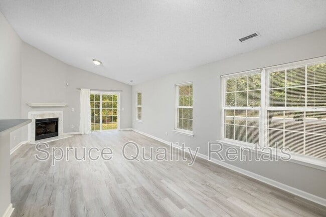 3511 Thornwood Dr in Durham, NC - Building Photo - Building Photo