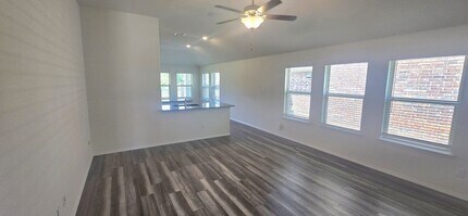 1350 Acmite Ave in Aubrey, TX - Building Photo - Building Photo