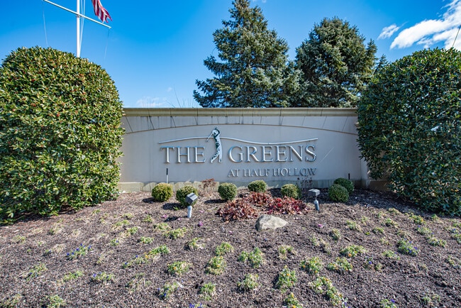 property at 1113 Savoy Dr