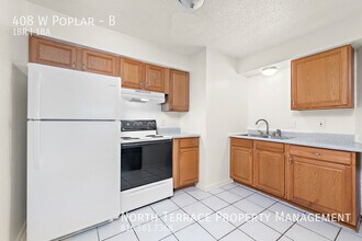 408 W Poplar St-Unit -B in Olathe, KS - Building Photo - Building Photo