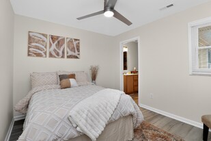 8025 Wilson Woods Dr in Mint Hill, NC - Building Photo