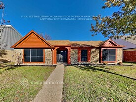 2217 Merrimac Ln in Lancaster, TX - Building Photo