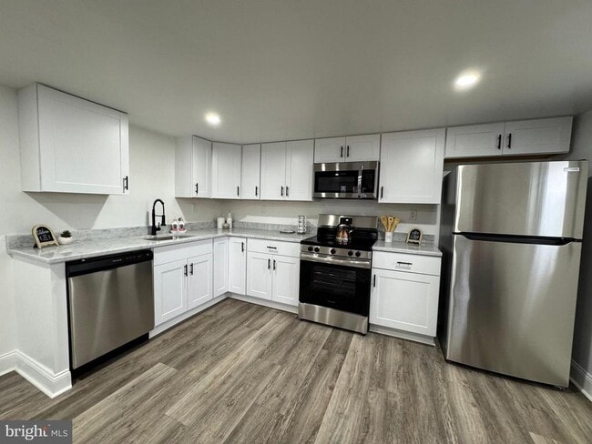 property at 5444 Vera Cruz Rd