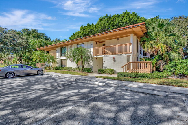 601 Brackenwood Cove in Palm Beach Gardens, FL - Building Photo - Building Photo