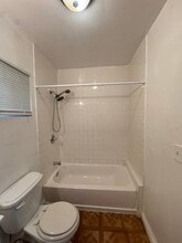3711 S Western Ave in Los Angeles, CA - Building Photo - Building Photo
