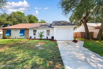 1105 Mimosa Cove Ct W in Jacksonville, FL - Building Photo - Building Photo